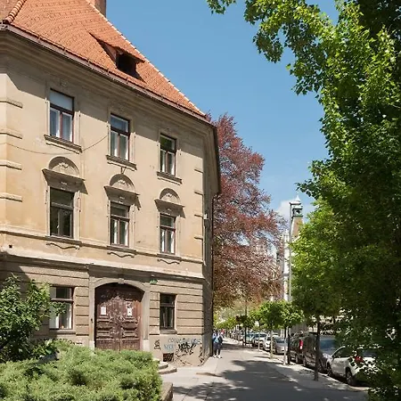 Vega Studio Любляна